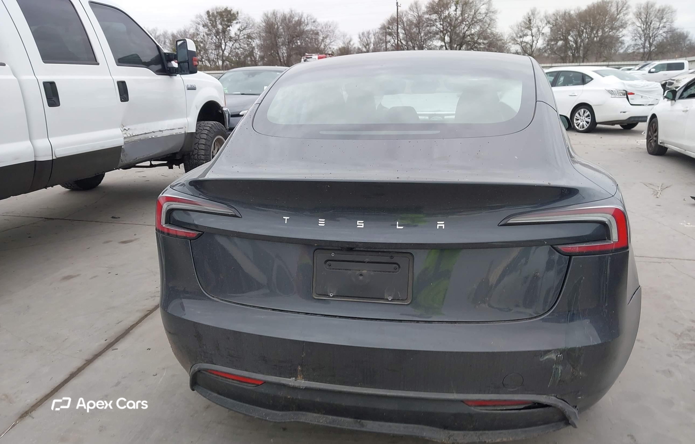 Tesla Model 3 2024