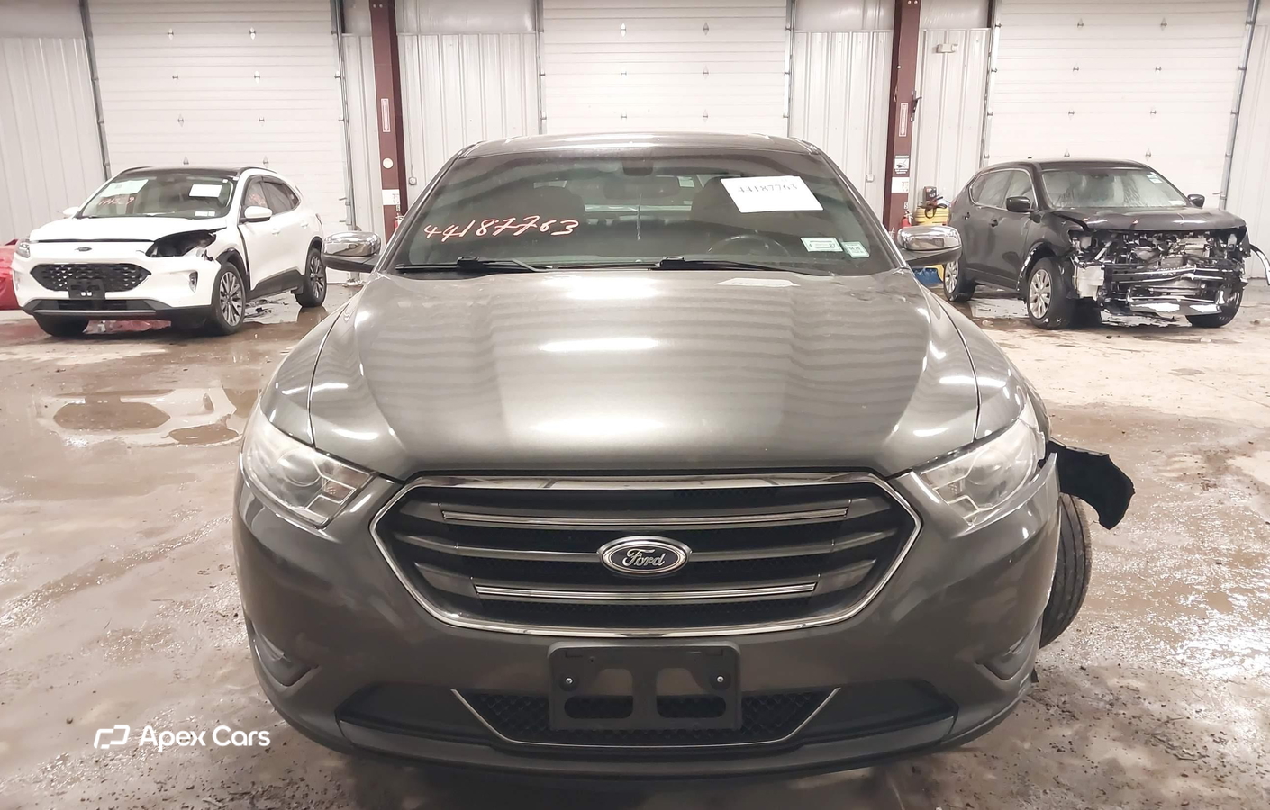 Ford Taurus 2015