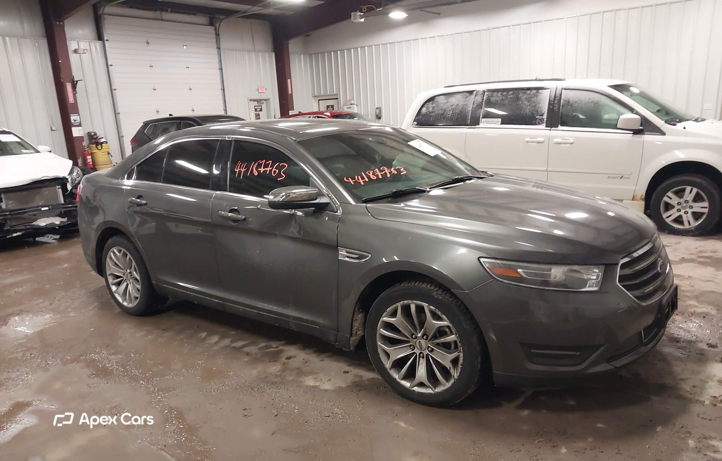 Ford Taurus 2015