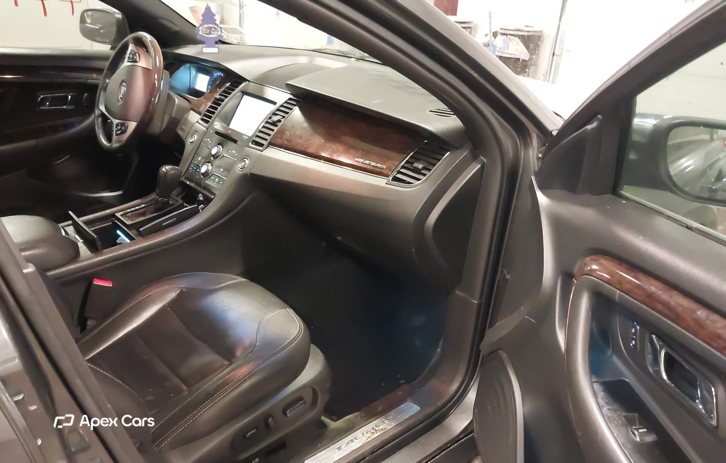Ford Taurus 2015