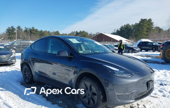 Tesla Model Y 2024 - Image 1 of 23