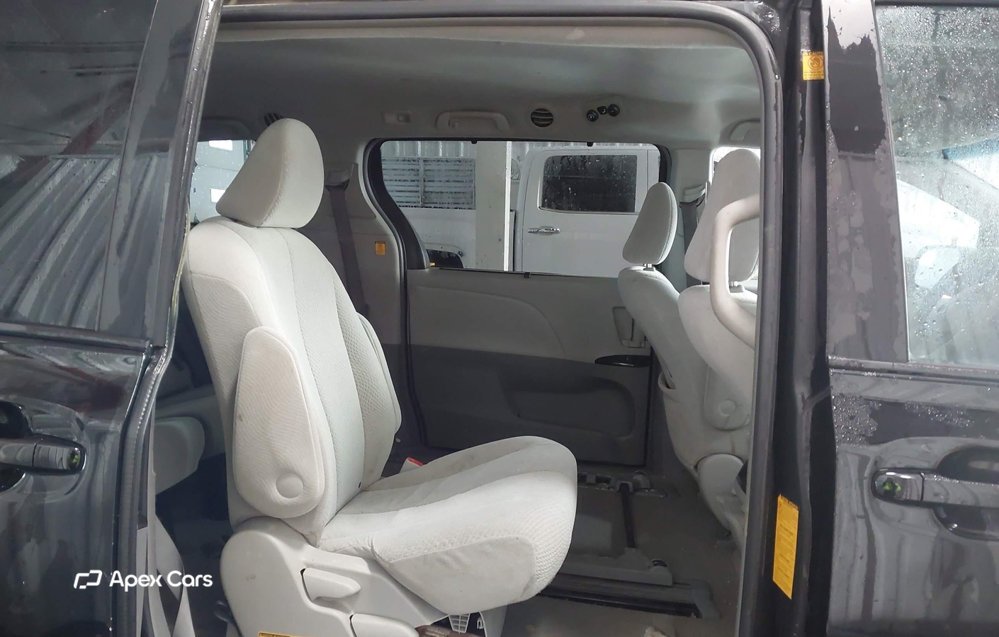 Toyota Sienna 2011