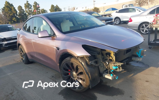 Tesla Model Y 2021 - Image 1 of 18