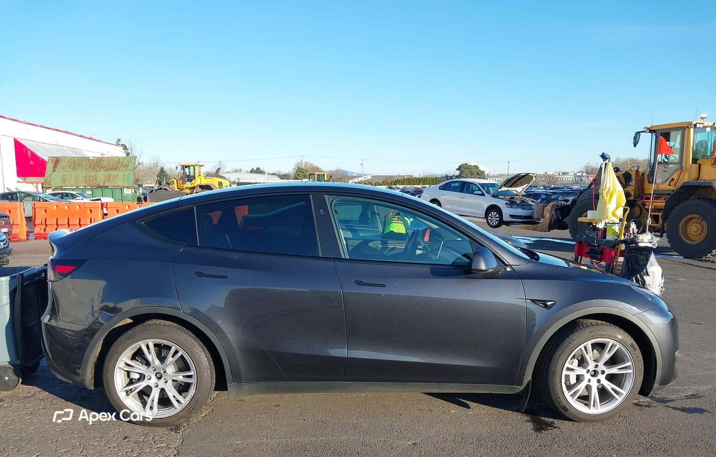 Tesla Model Y 2024
