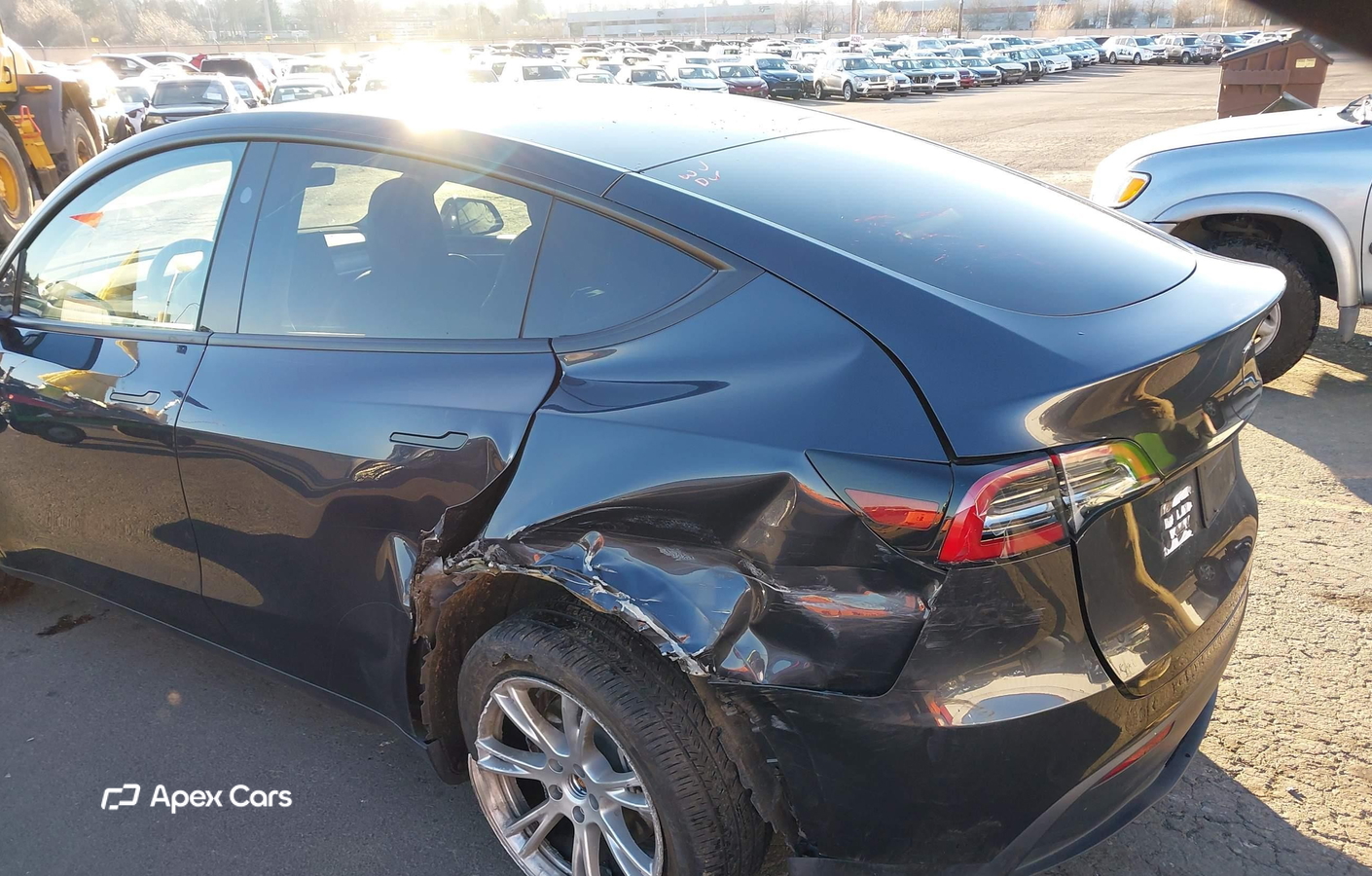 Tesla Model Y 2024