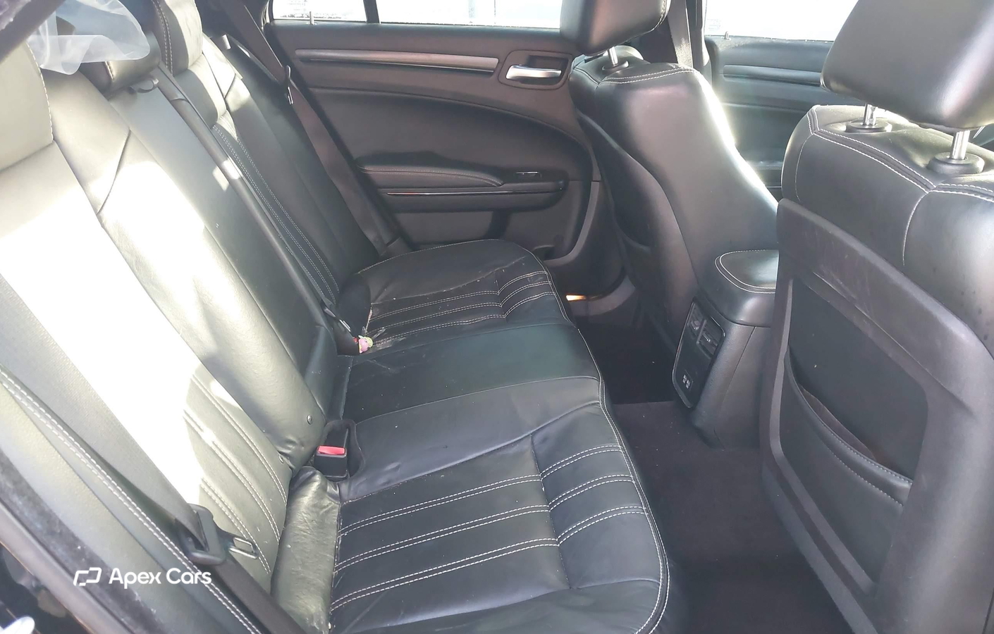 Chrysler 300 2016
