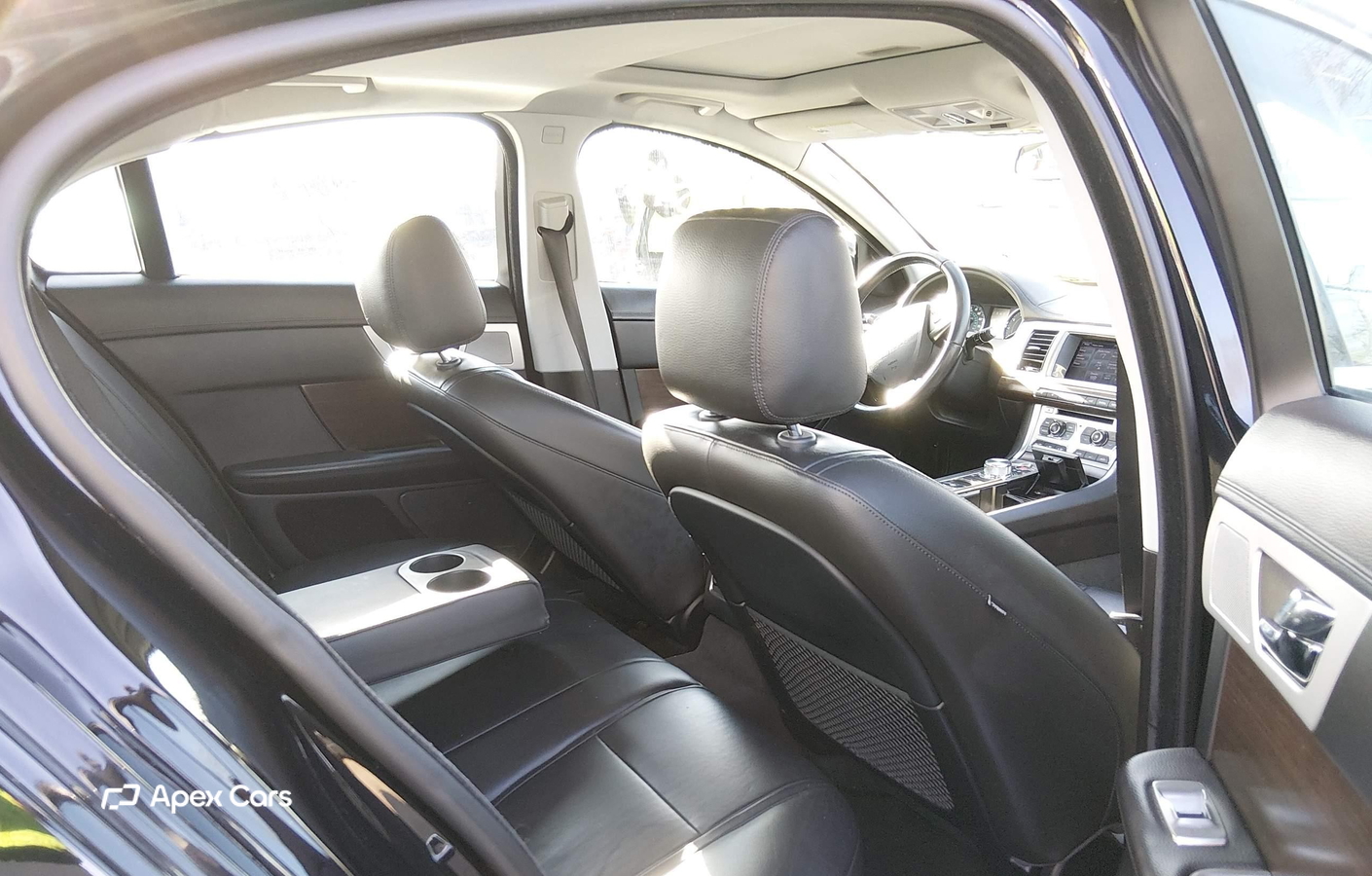 Jaguar XF 2012