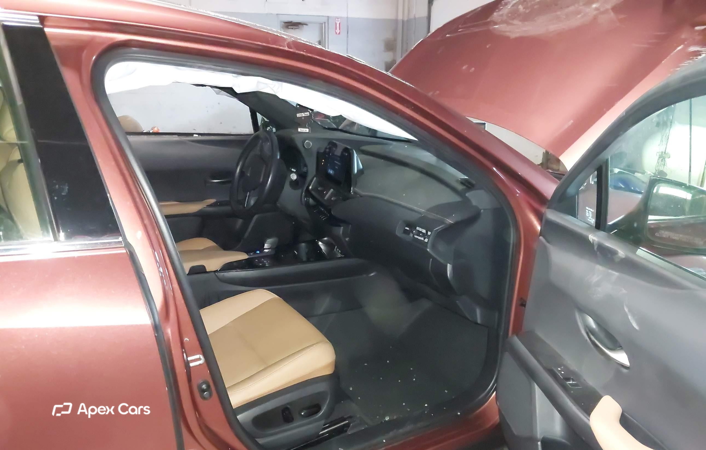 Lexus UX 2025