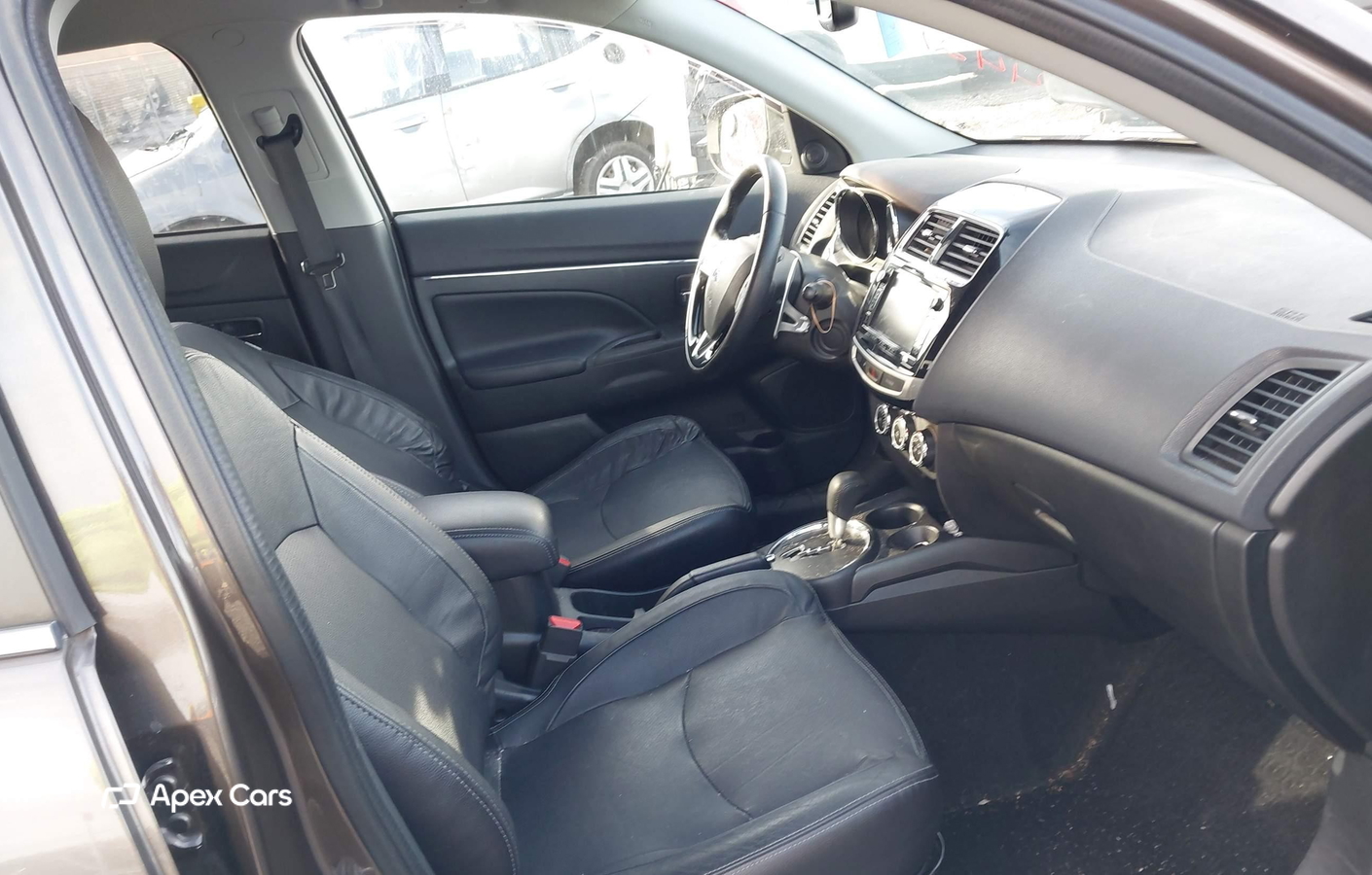 Mitsubishi Outlander 2016