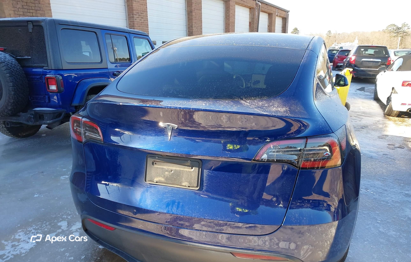 Tesla Model Y 2024