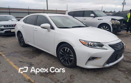 Lexus ES 2016 - Image 1 of 16