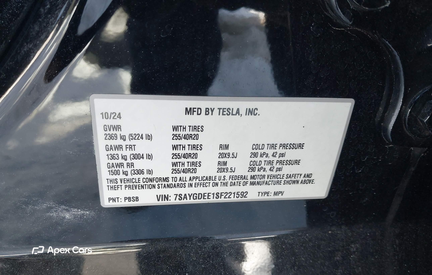 Tesla Model Y 2025