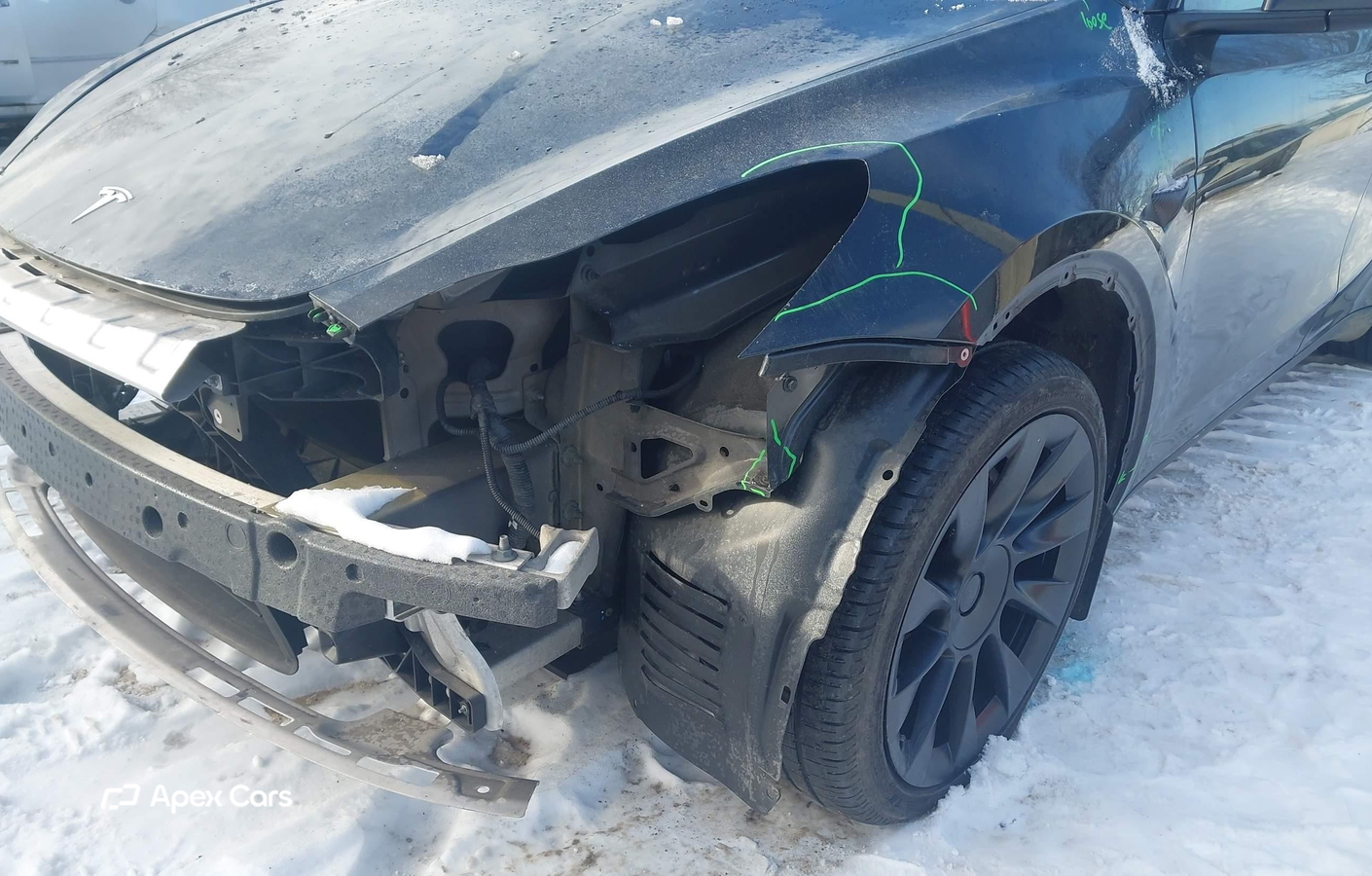 Tesla Model Y 2025