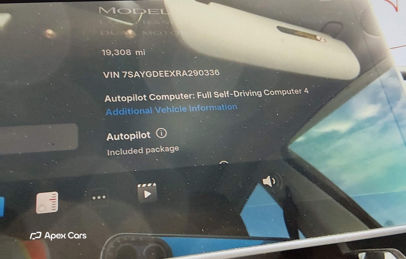 Tesla Model Y 2023