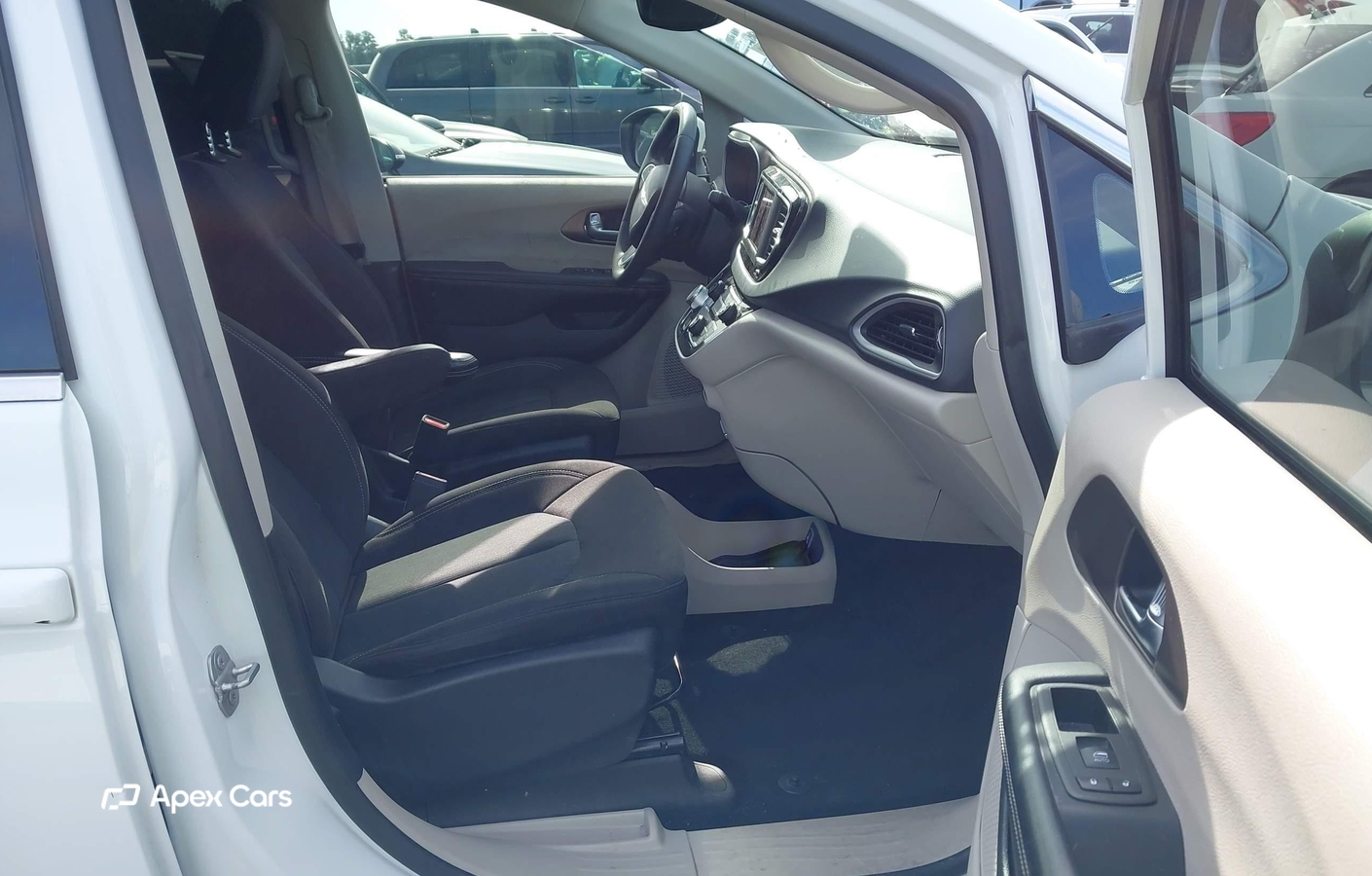 Chrysler Voyager 2023