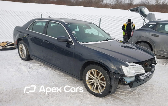 Chrysler 300 2019 - Image 1 of 18