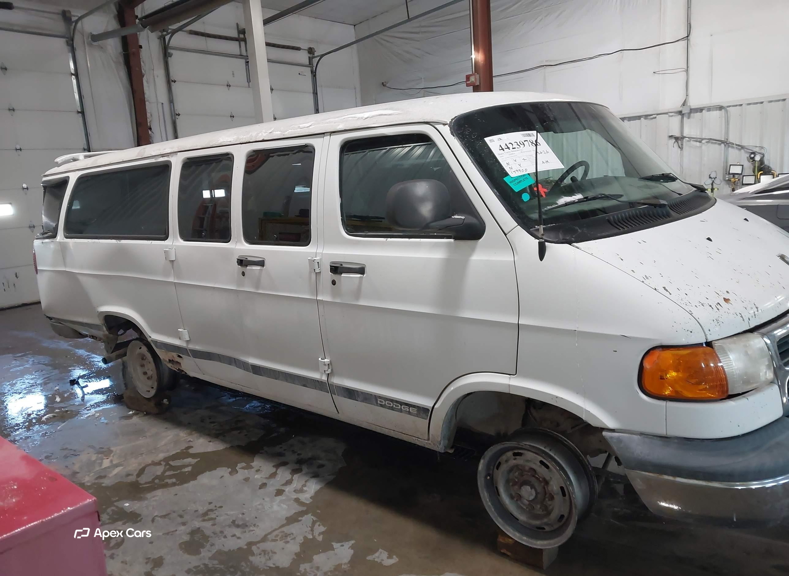 Dodge RAM Van 2000