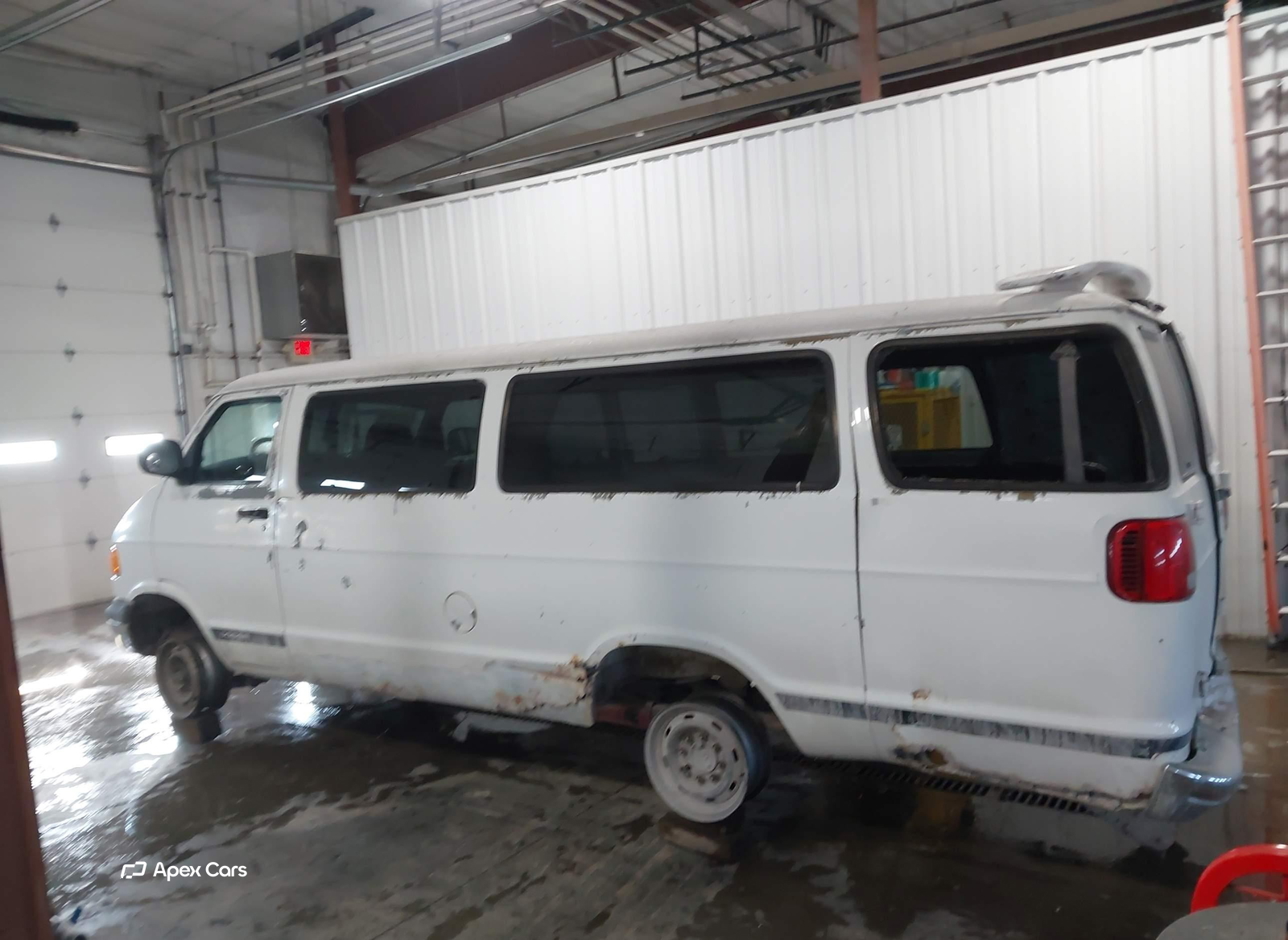 Dodge RAM Van 2000