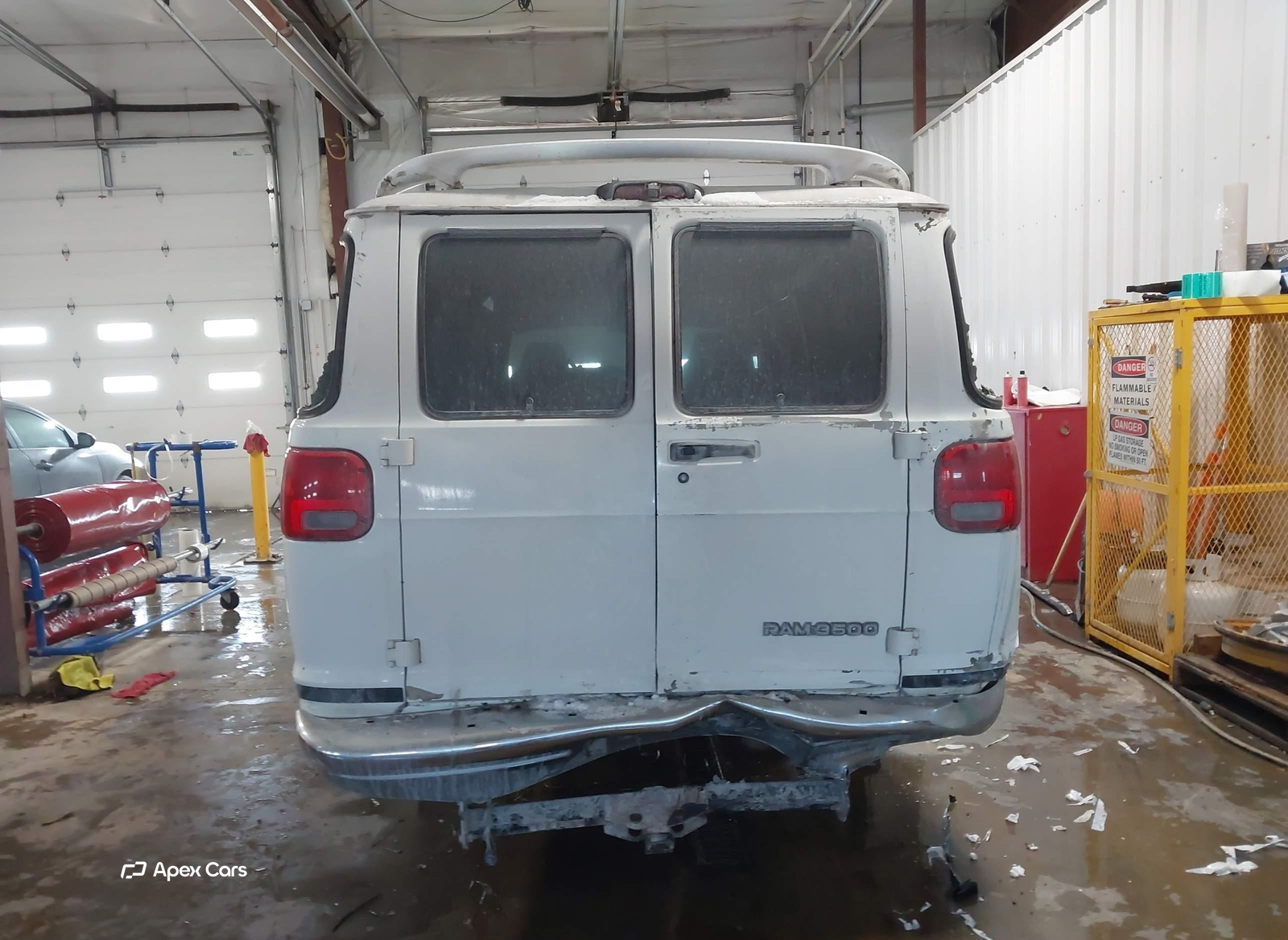 Dodge RAM Van 2000