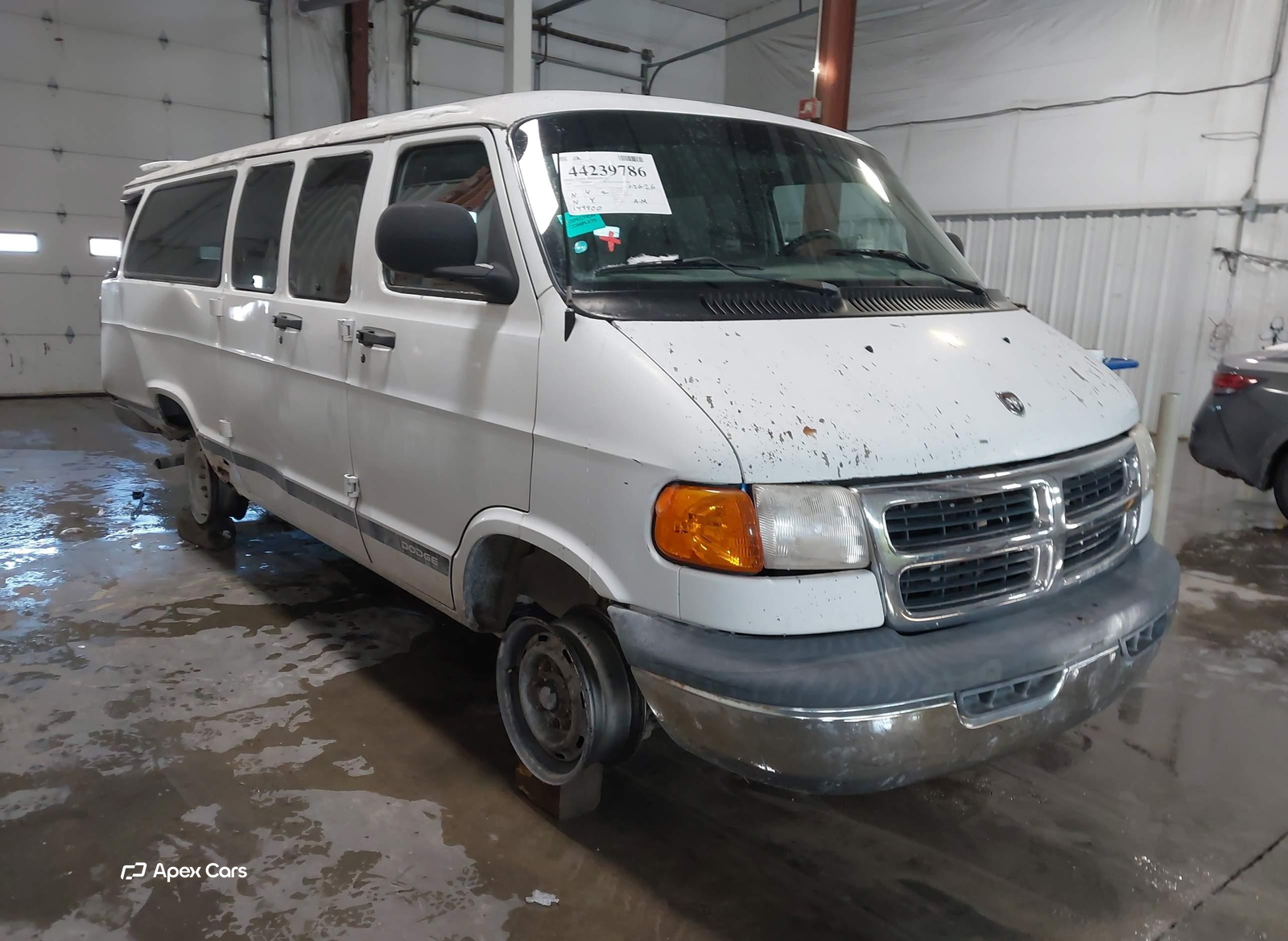 Dodge RAM Van 2000