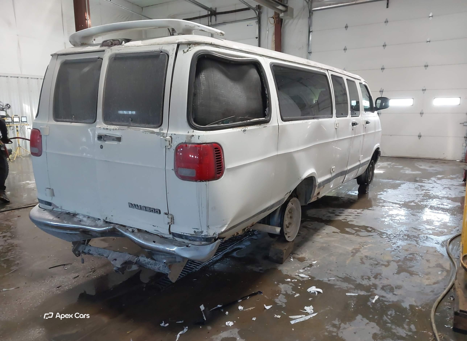 Dodge RAM Van 2000