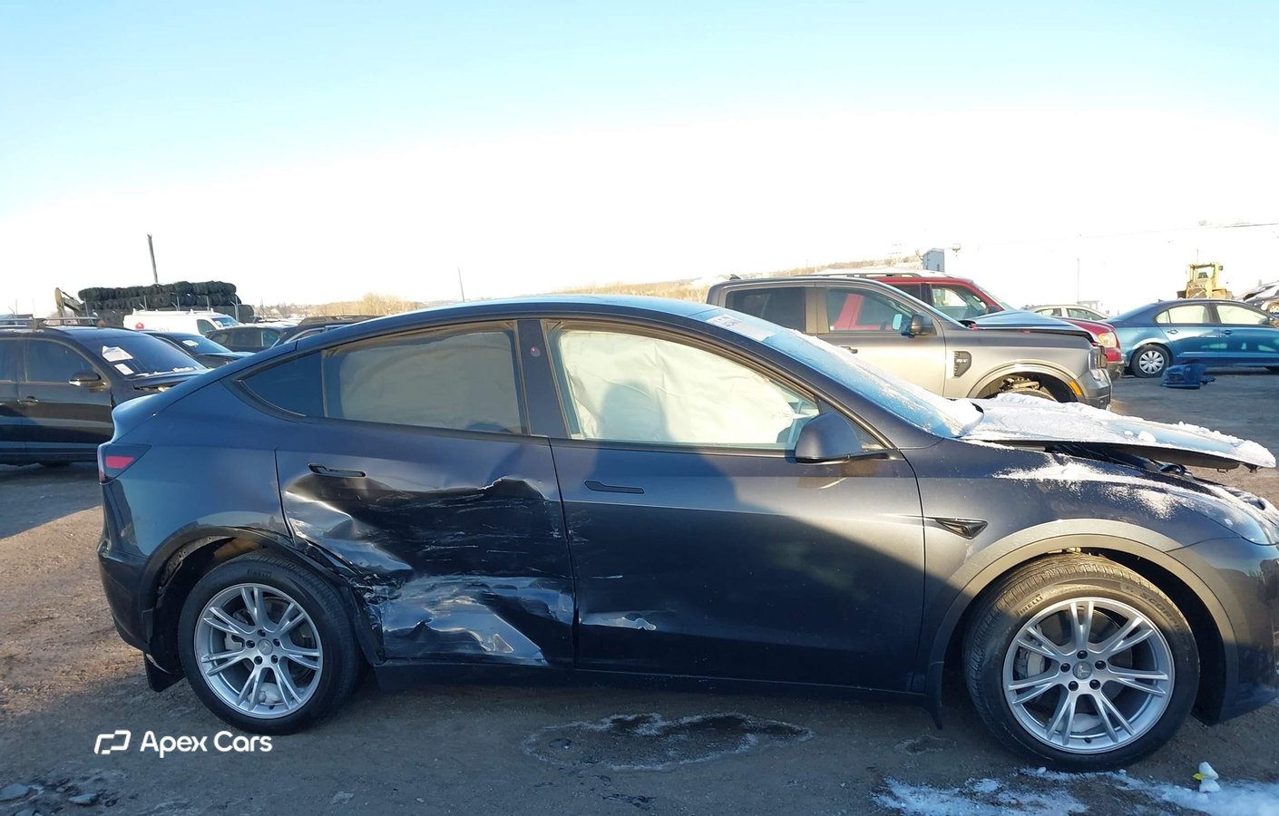 Tesla Model Y 2024