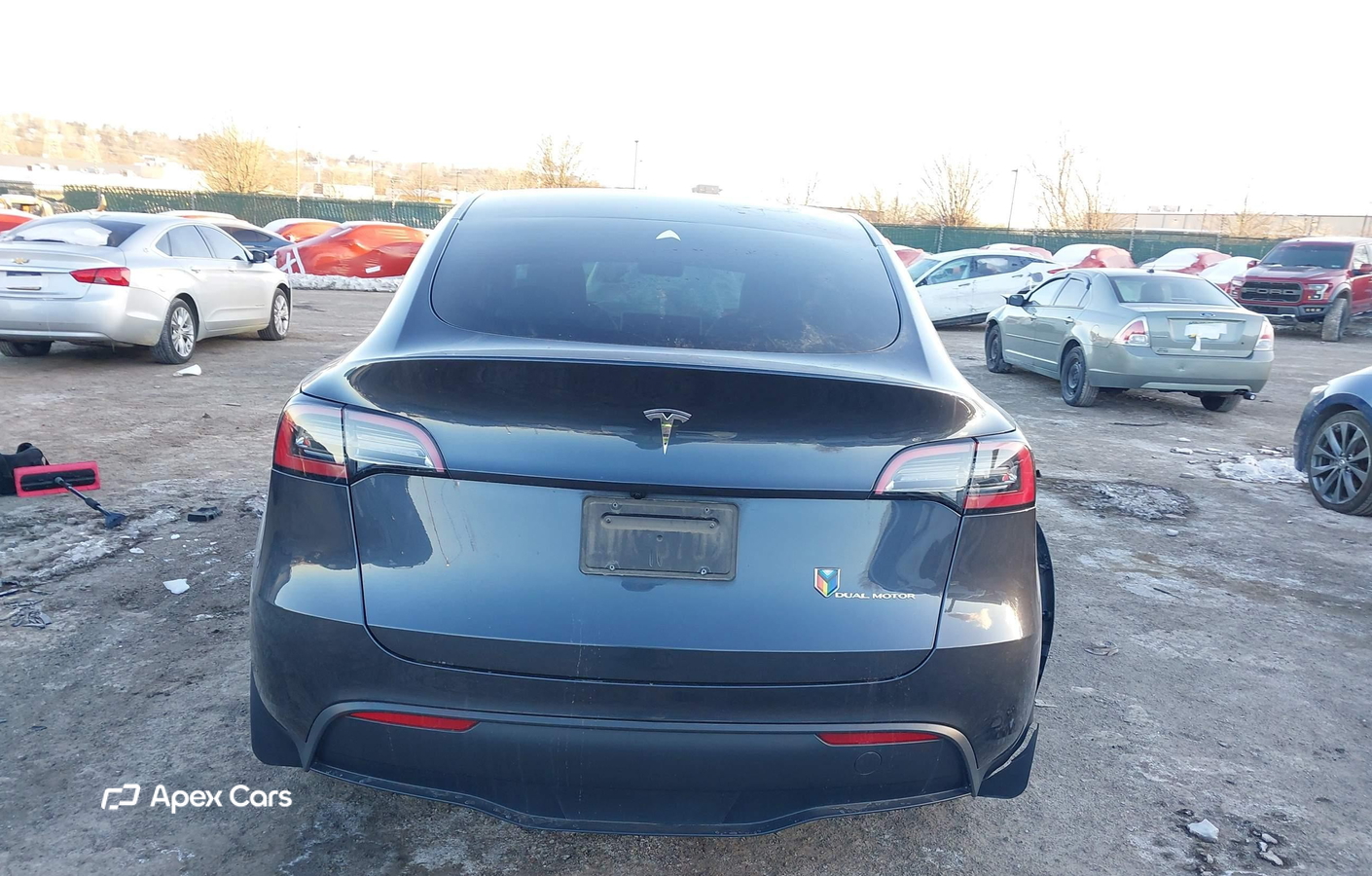 Tesla Model Y 2024