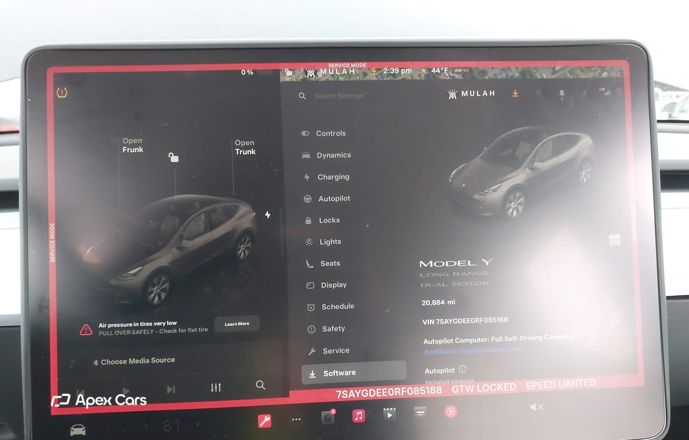 Tesla Model Y 2024