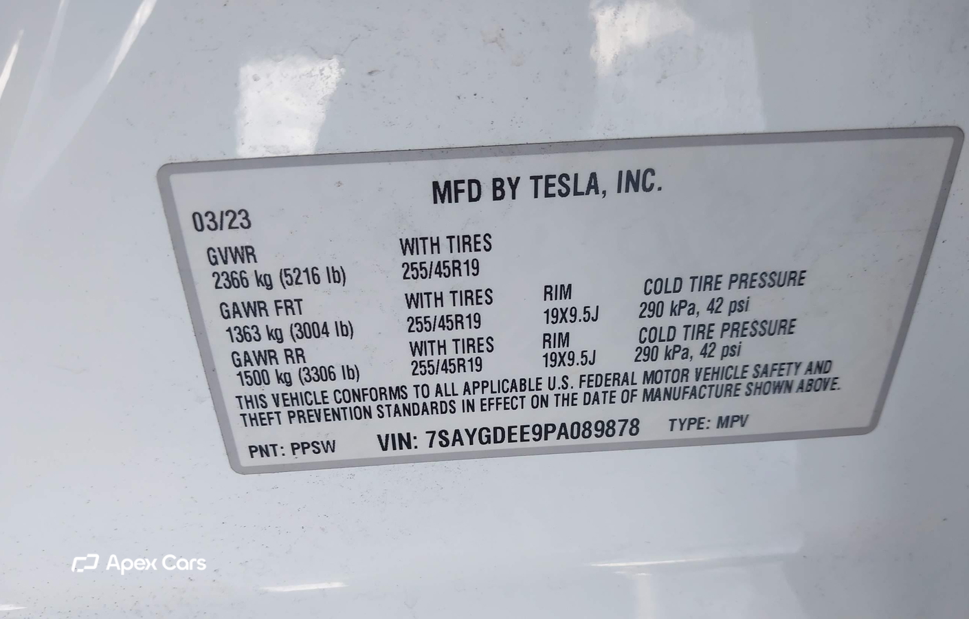 Tesla Model Y 2023