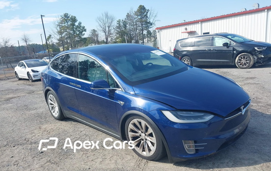 Tesla Model X 2017 - Image 1 of 10
