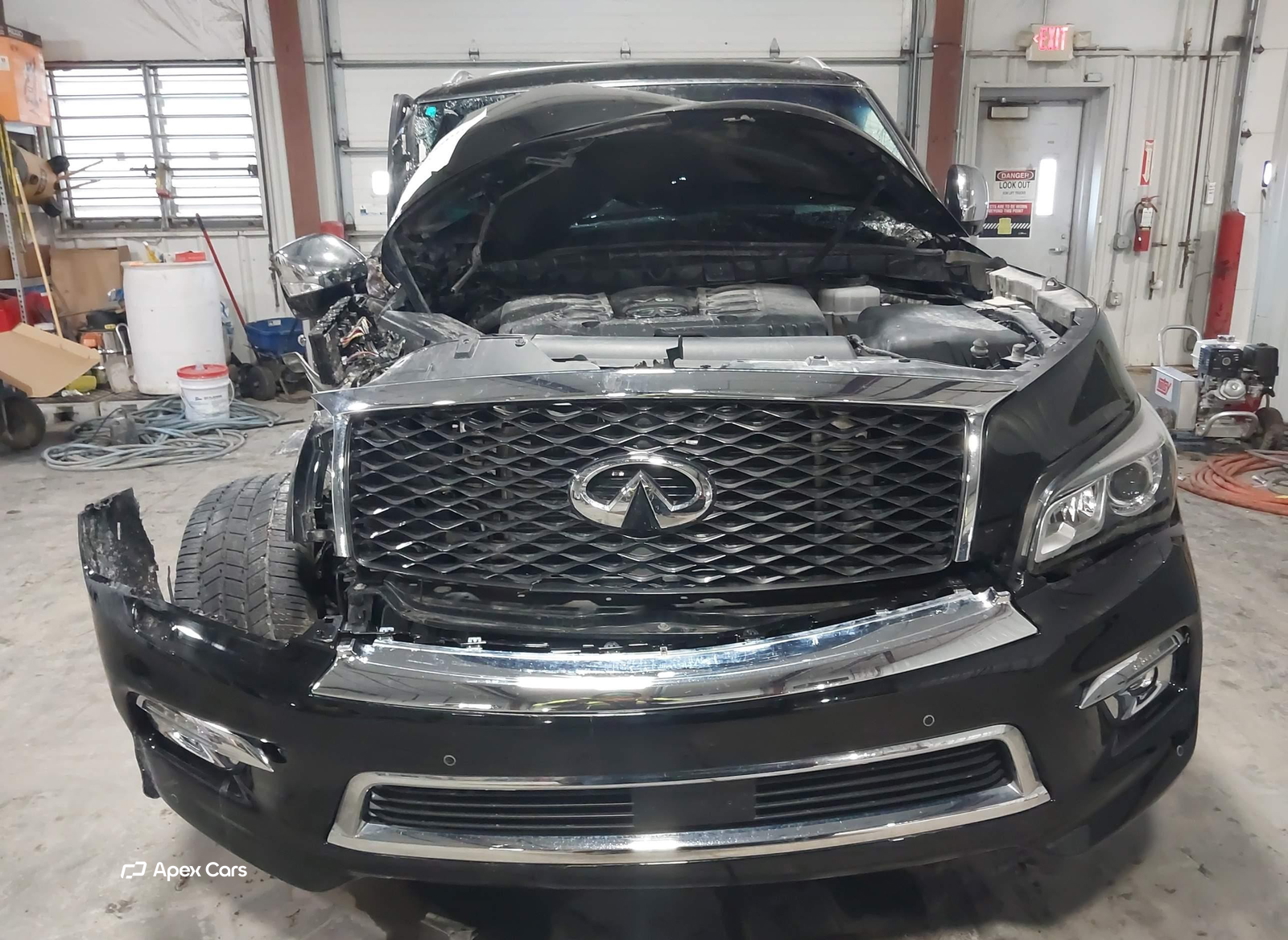 Infiniti QX80 2016