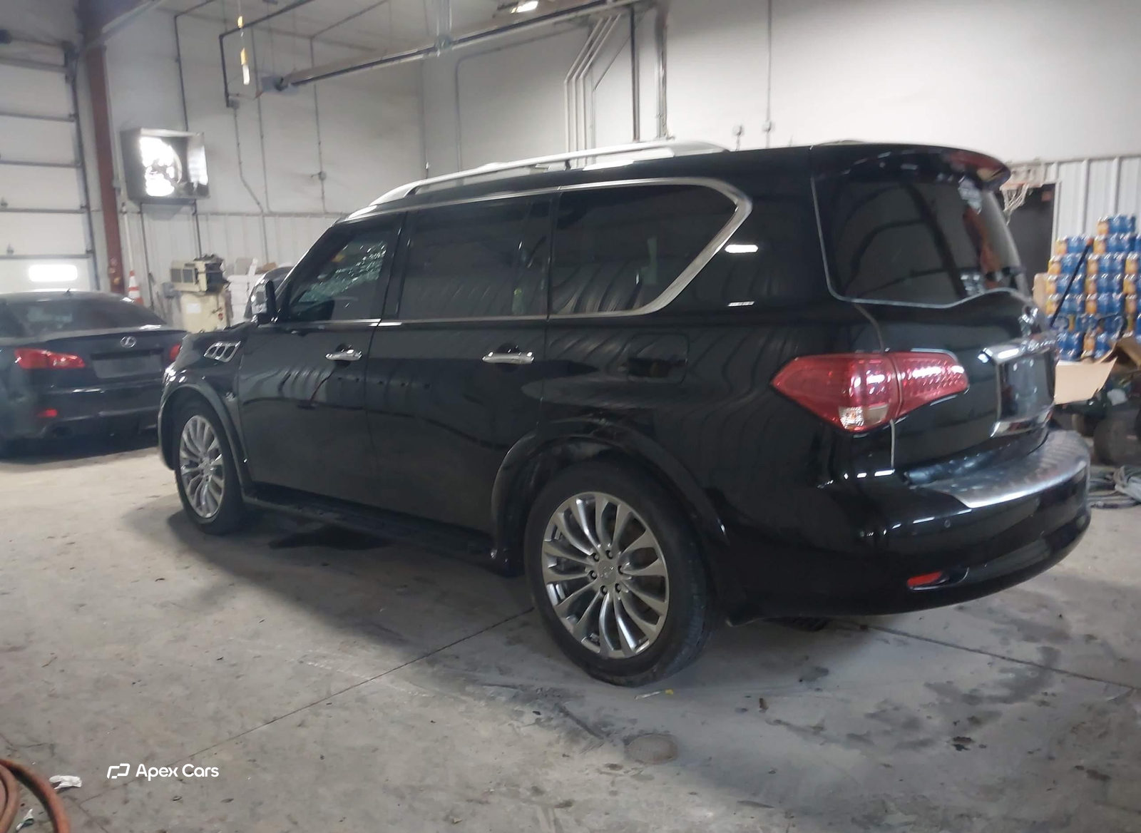 Infiniti QX80 2016