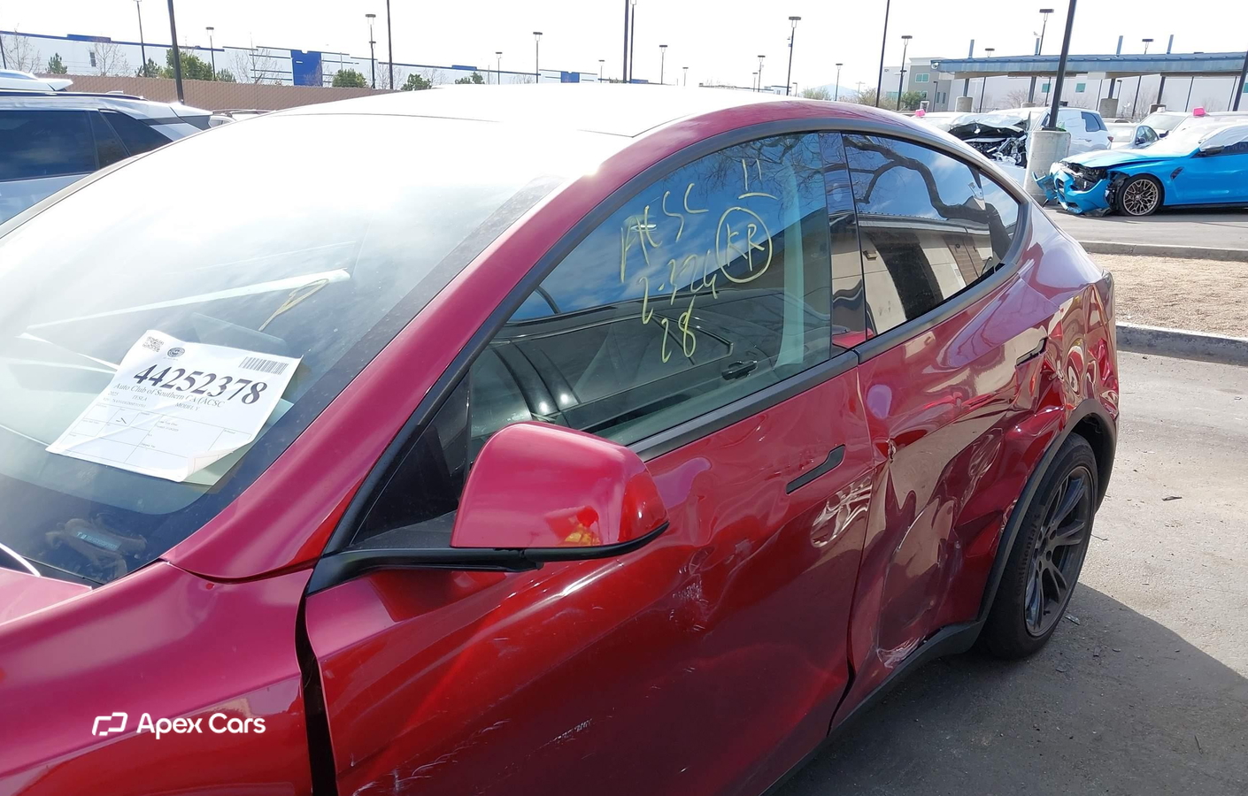 Tesla Model Y 2025