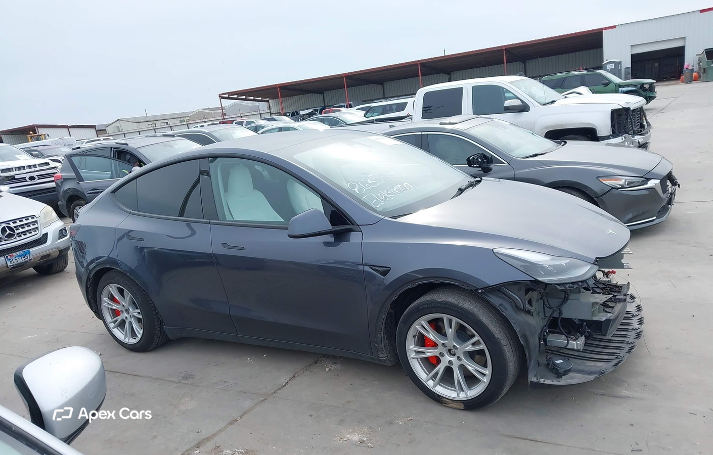 Tesla Model Y 2023