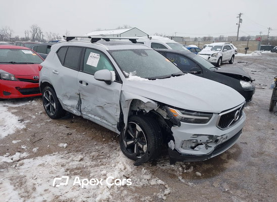 2020 Volvo XC40 - Image 1 of 5