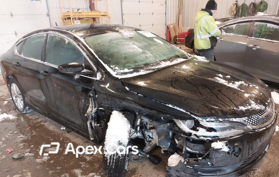 Chrysler 200 2015 - Image 1 of 16