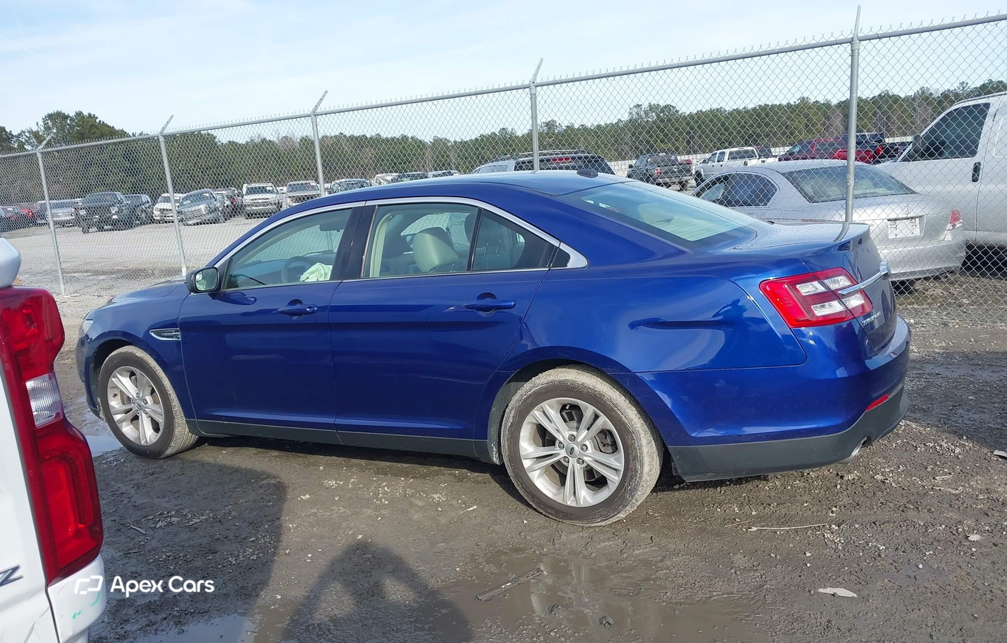 Ford Taurus 2015