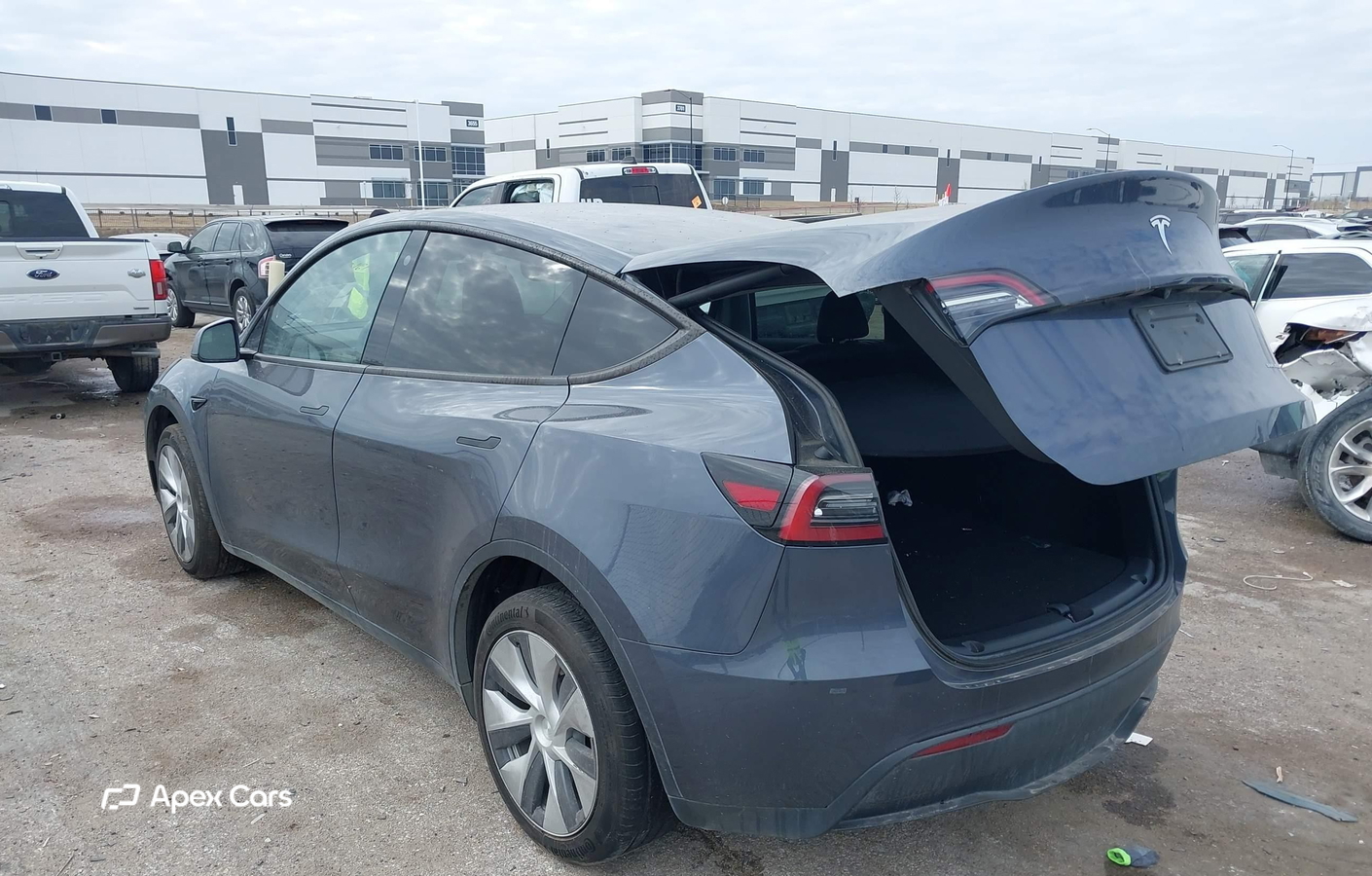 Tesla Model Y 2023
