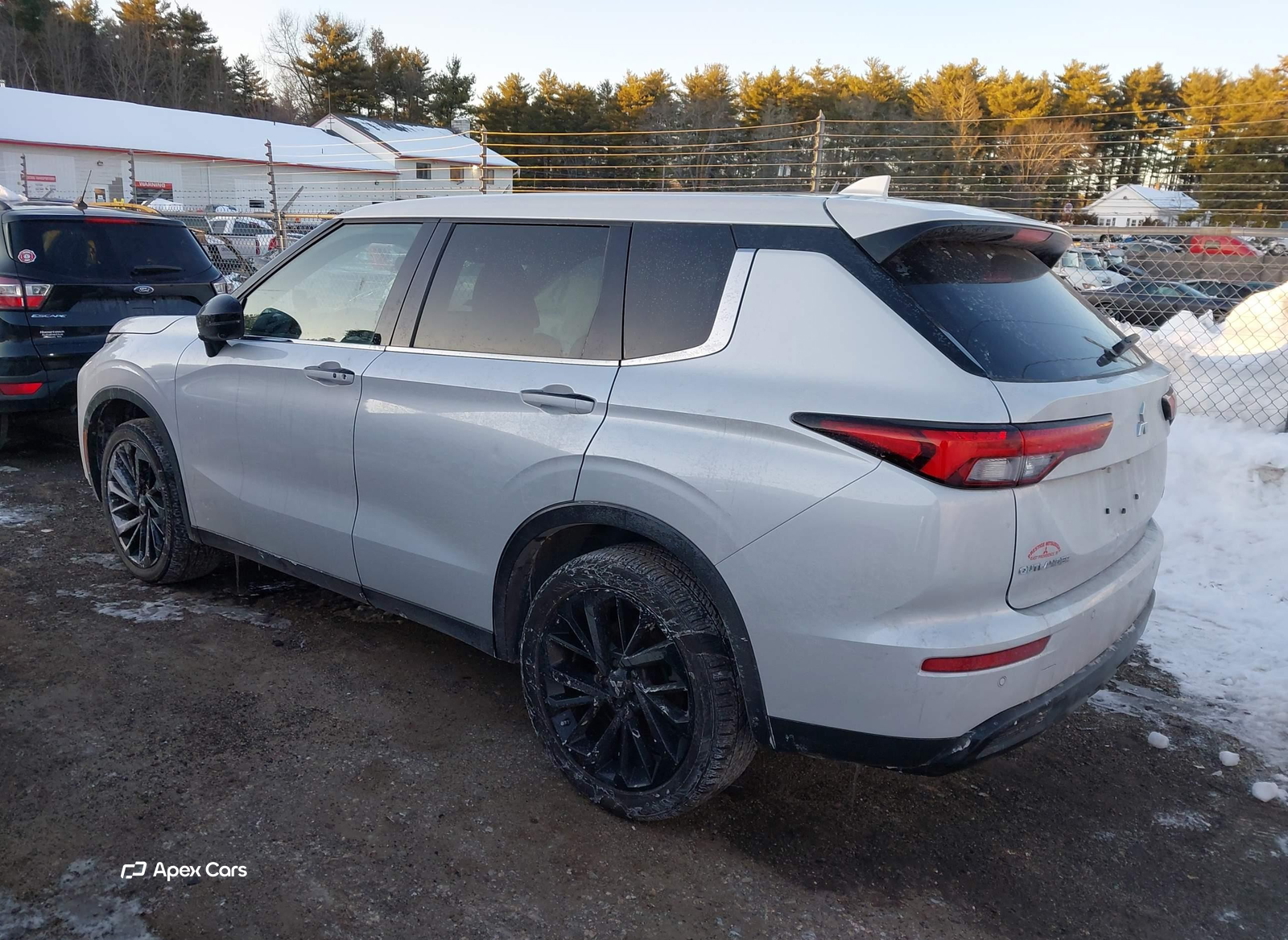 Mitsubishi Outlander 2023
