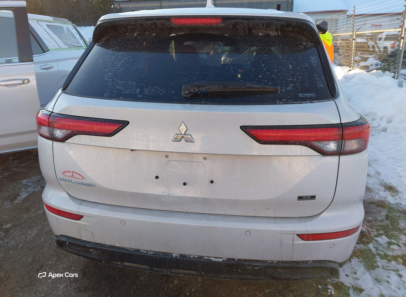 Mitsubishi Outlander 2023