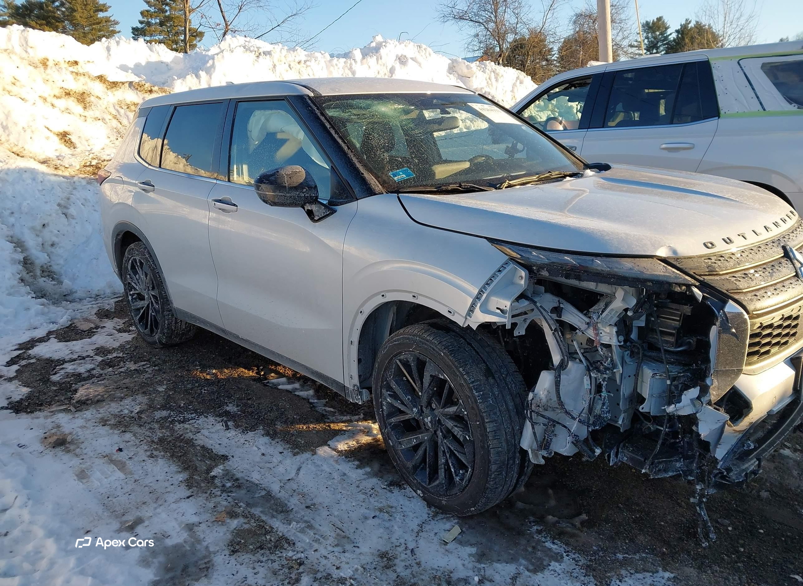Mitsubishi Outlander 2023