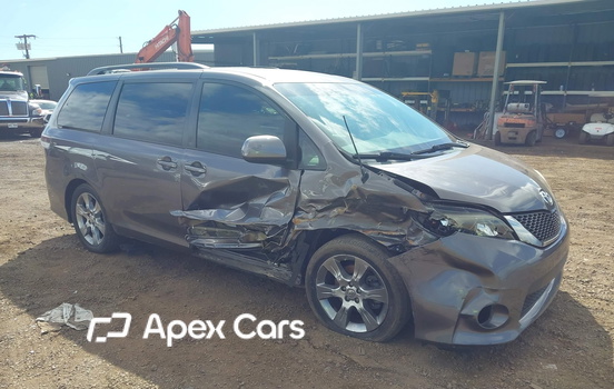 Toyota Sienna 2012 - Image 1 of 17