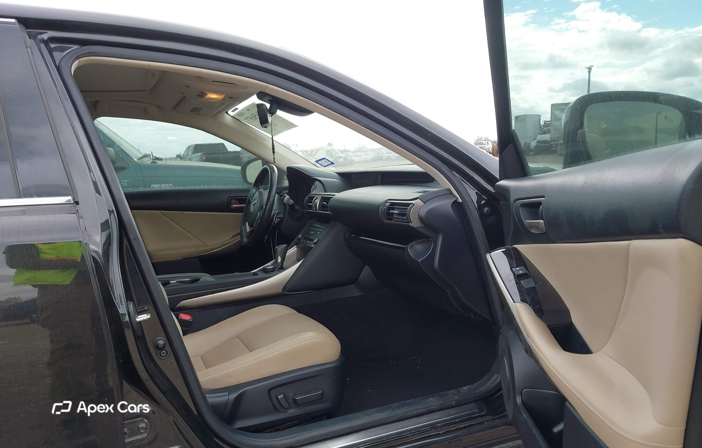 Lexus IS 2019