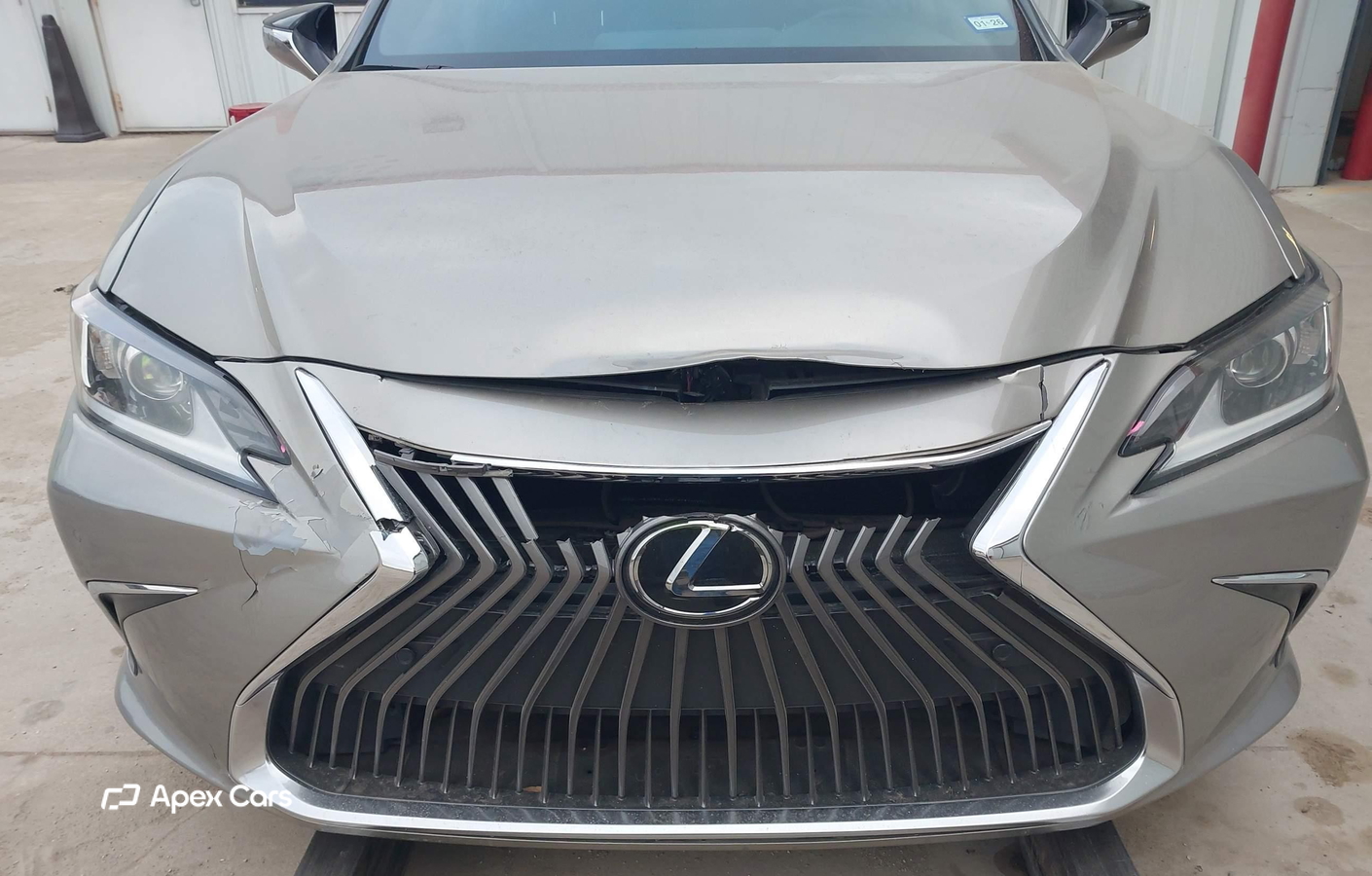 Lexus ES 2021