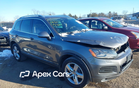 Volkswagen Touareg 2012 - Image 1 of 18