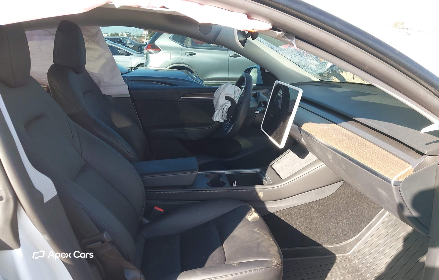 Tesla Model Y 2024