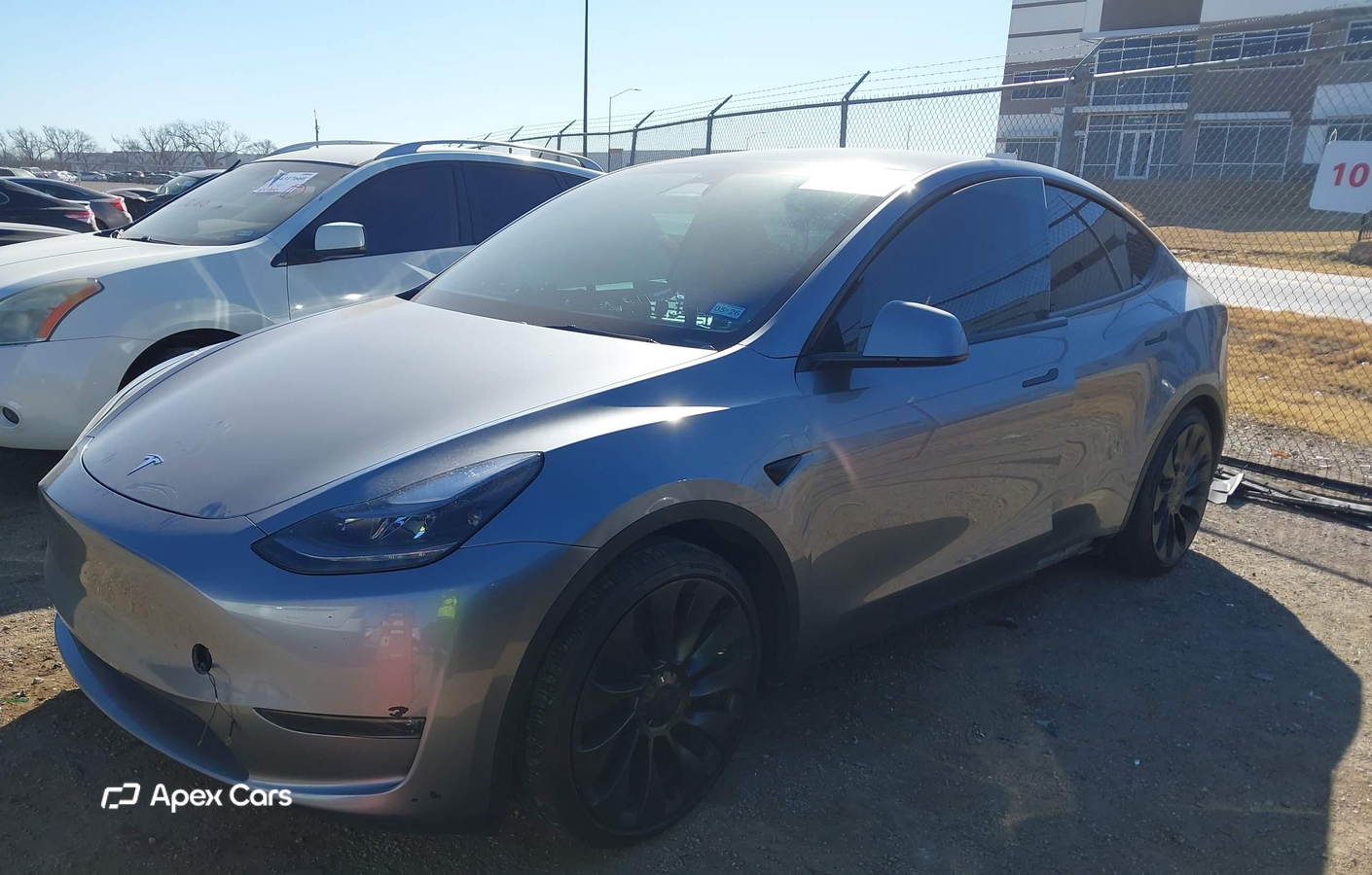 Tesla Model Y 2024