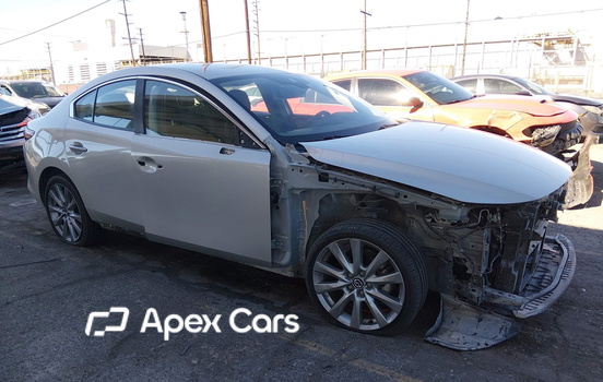 Mazda 3 2022 - Image 1 of 17