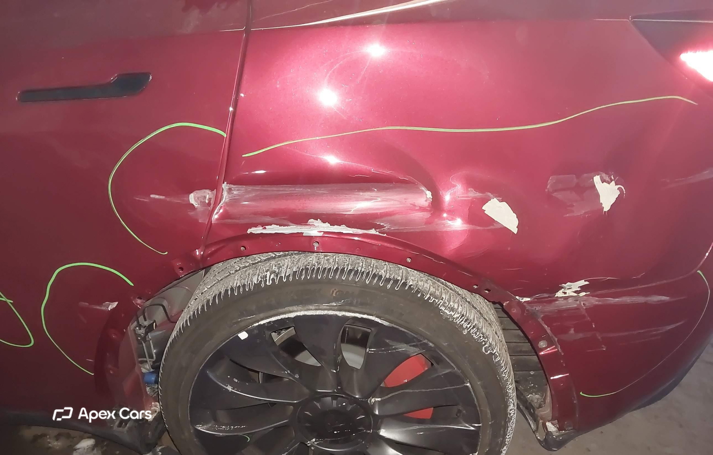 Tesla Model Y 2025