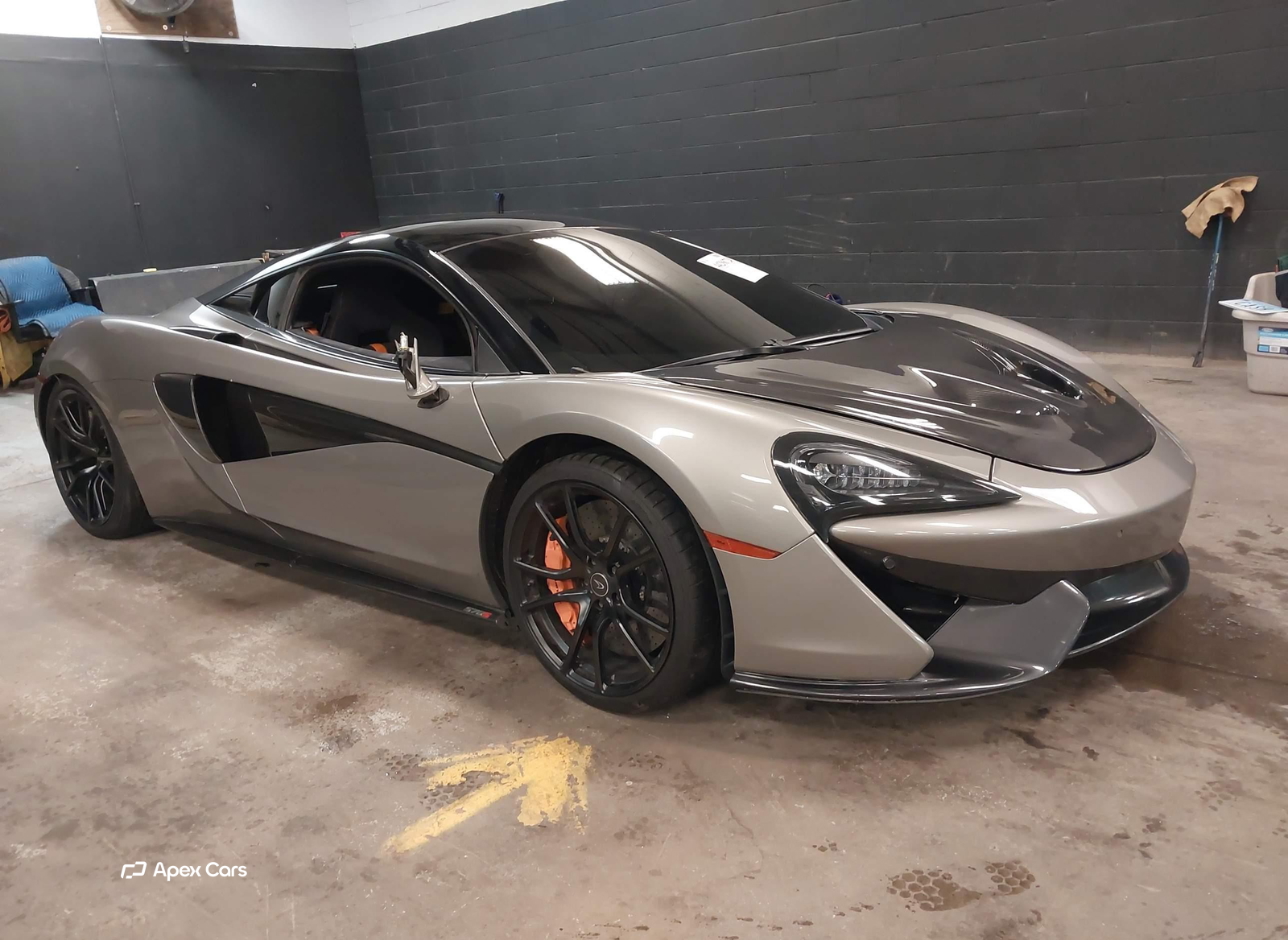 McLaren 570S 2016